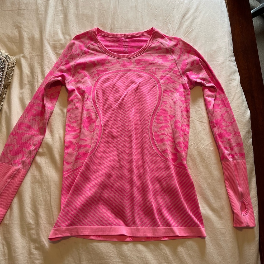 Lululemon swiftly tech long sleeve